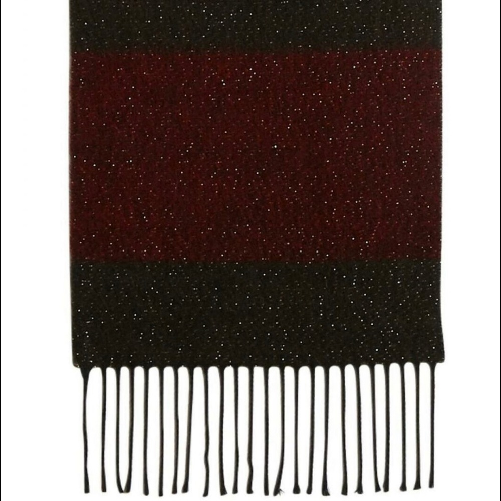 Steve Madden Scarf/Muffler.    0150